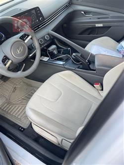 هیۆندای ئەلەنترا